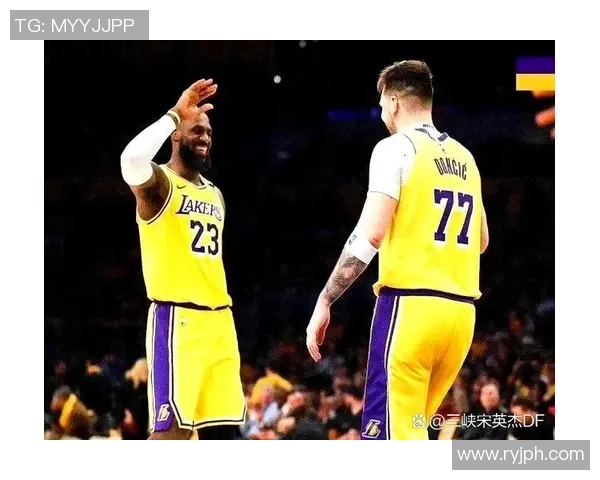 湖人对决快船精彩回放8月4日比赛全程录像重温